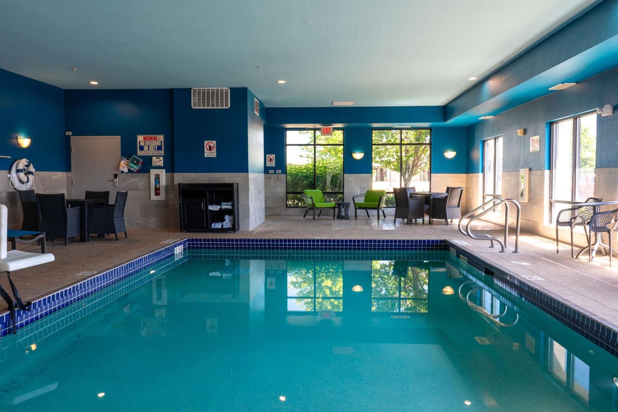 Hampton Inn Elkhorn Lake Geneva Area Zewnętrze zdjęcie