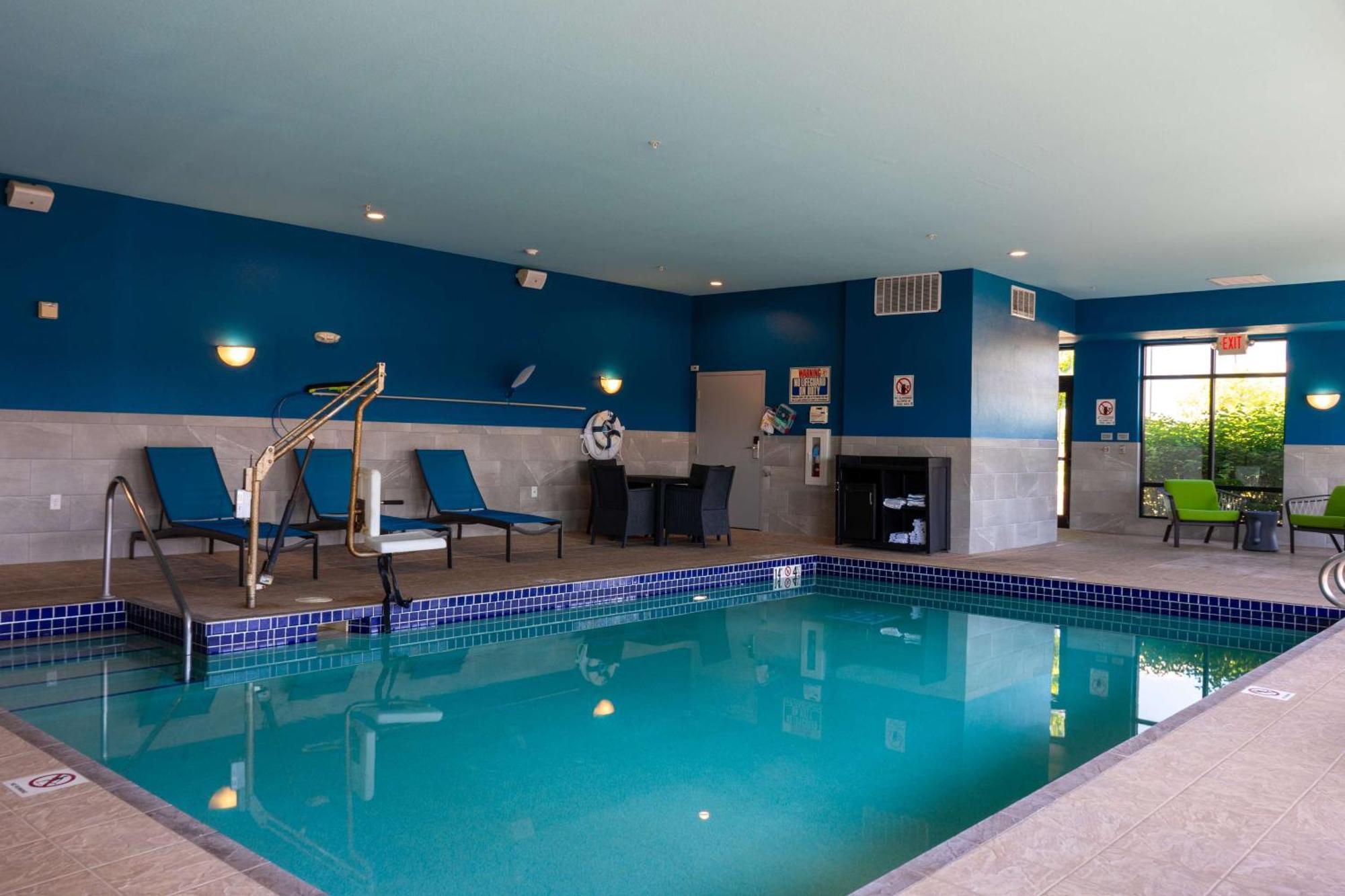 Hampton Inn Elkhorn Lake Geneva Area Zewnętrze zdjęcie